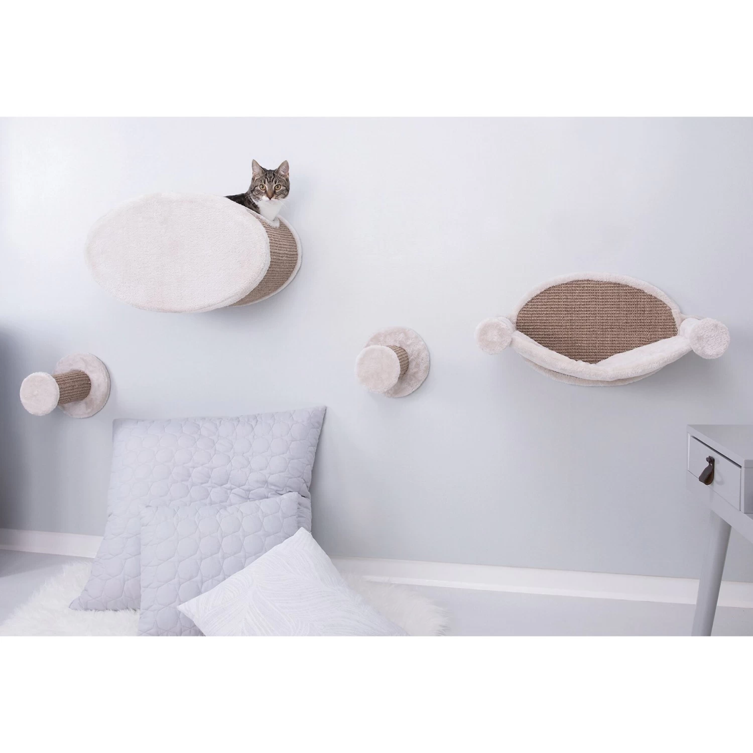 TRIXIE Lounger Wall Mounted Cat Shelves 3 TRIXIE Lounger Wall Mounted Cat Shelves