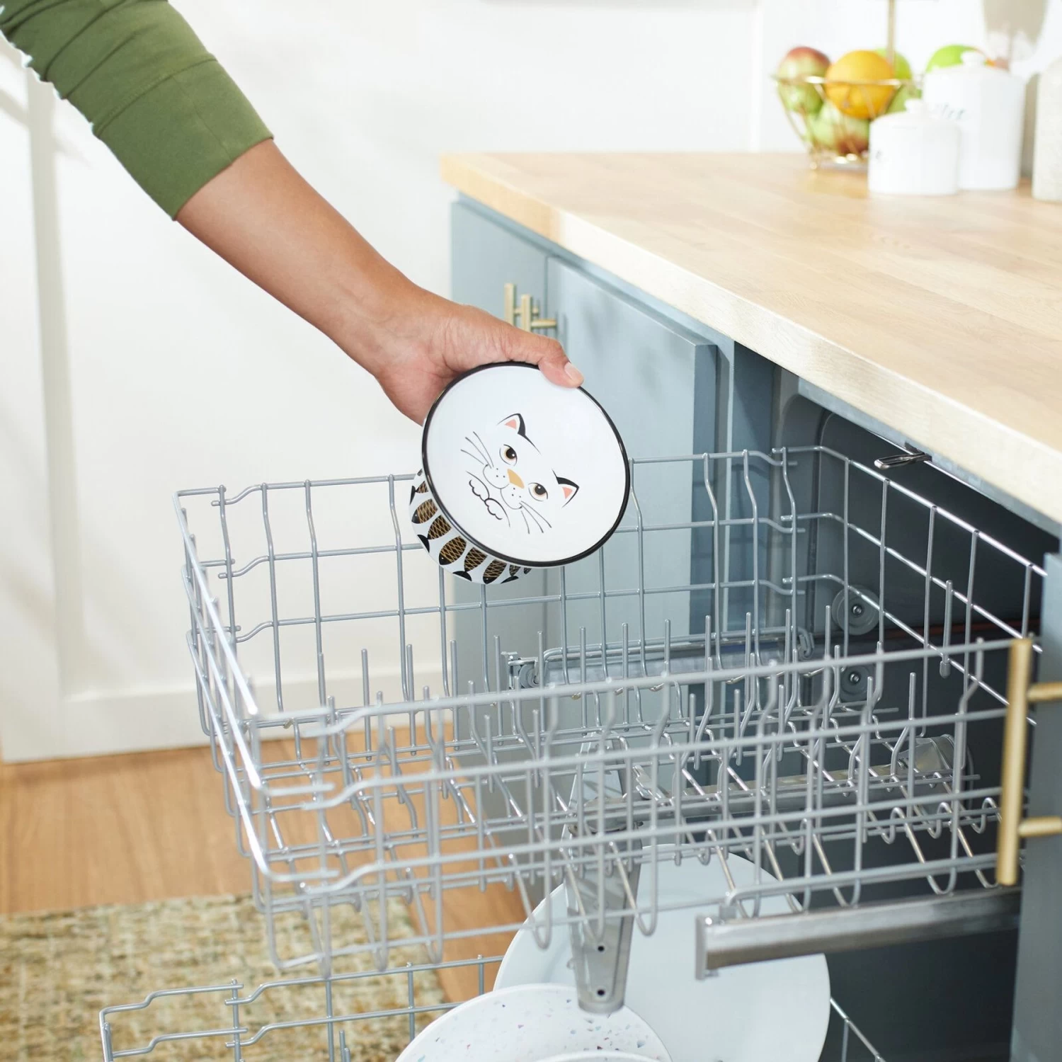 Frisco Cat Face Wide Shape Elevated Non-Skid Ceramic Cat Bowl 7 Frisco Cat Face Wide Shape Elevated Non-Skid Ceramic Cat Bowl - Image 5